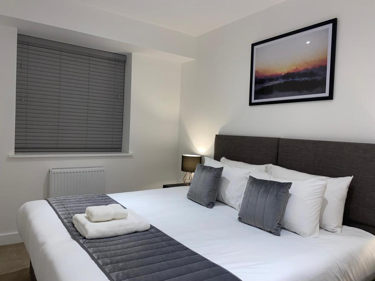 Roomotel - Broadoaks Apartments Solihull Exterior photo